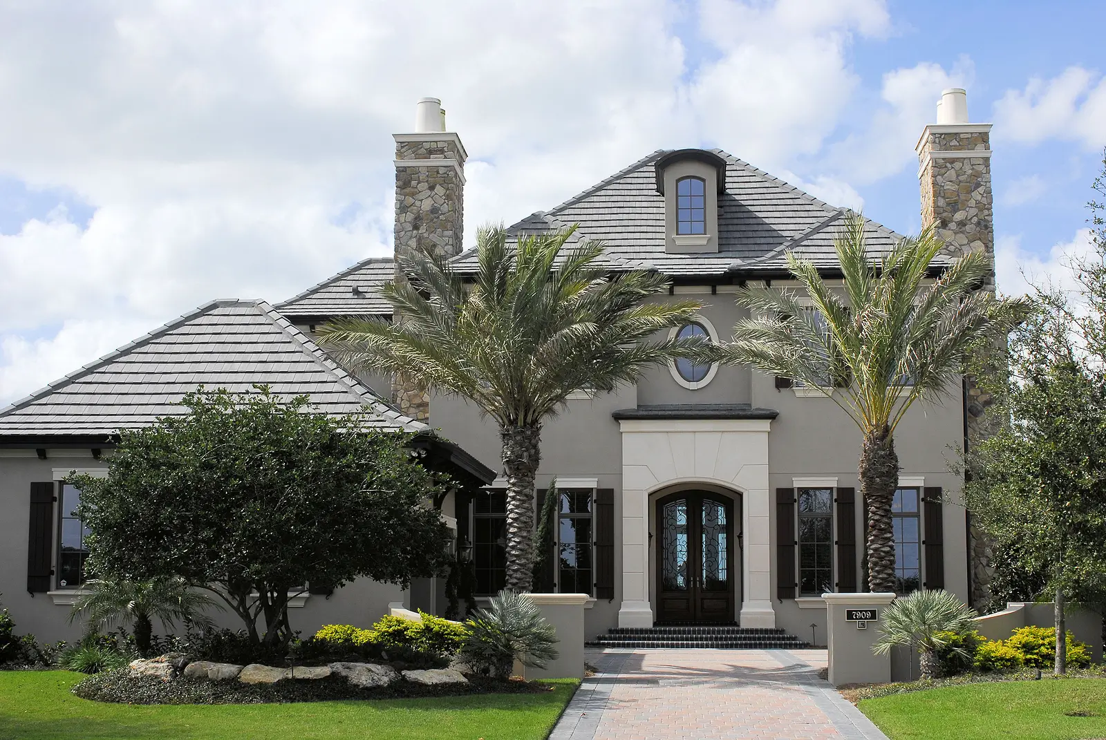 Managing Annual Rentals Remotely: A Guide for Out-of-State Owners