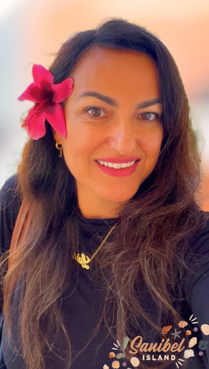 Picture of Lais Costa